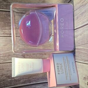 Foreo Luna Mini 3 Pink Skincare Set New Unused Open Box Exp 4/26**